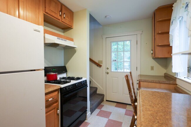 Building Photo - 288 Goldthwaite Rd