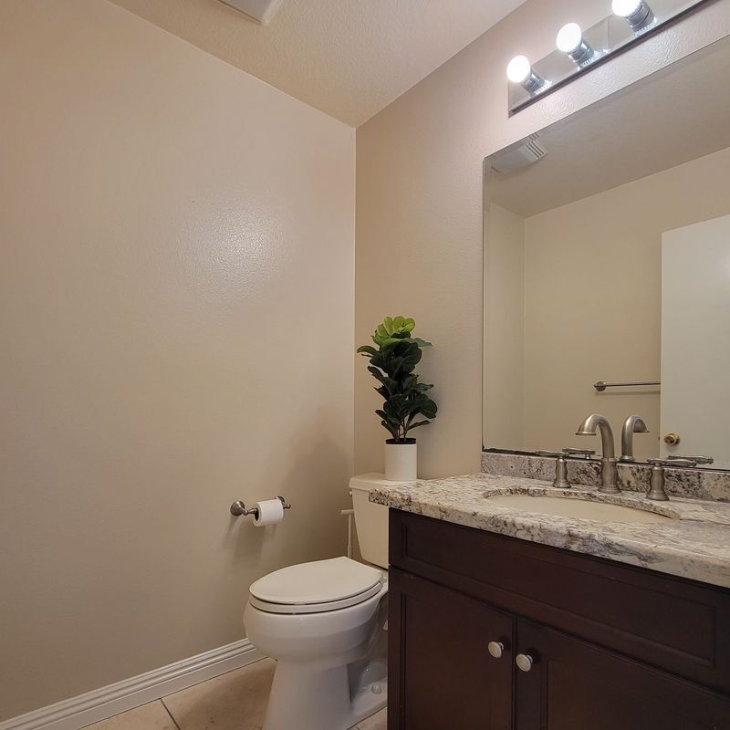 Building Photo - 29 Sorenson