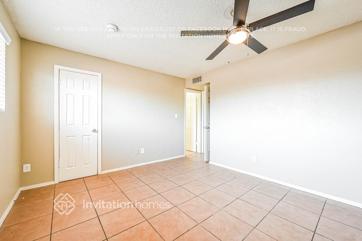 Building Photo - 11628 N 49th Dr