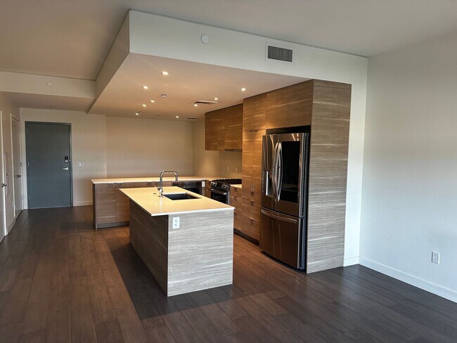 Building Photo - Contour on Campbell 1 bed 1.5 bath condo