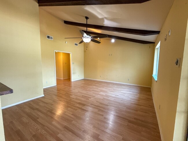 Building Photo - 405 Westmont Dr