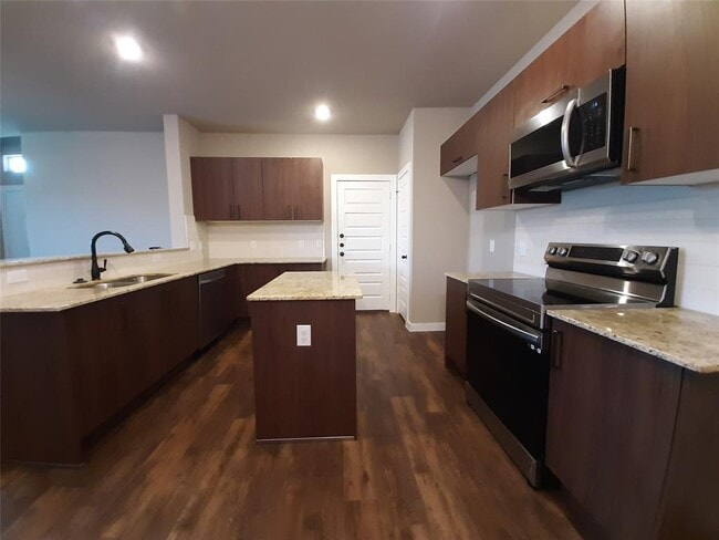 Building Photo - 25563 Starling Ln