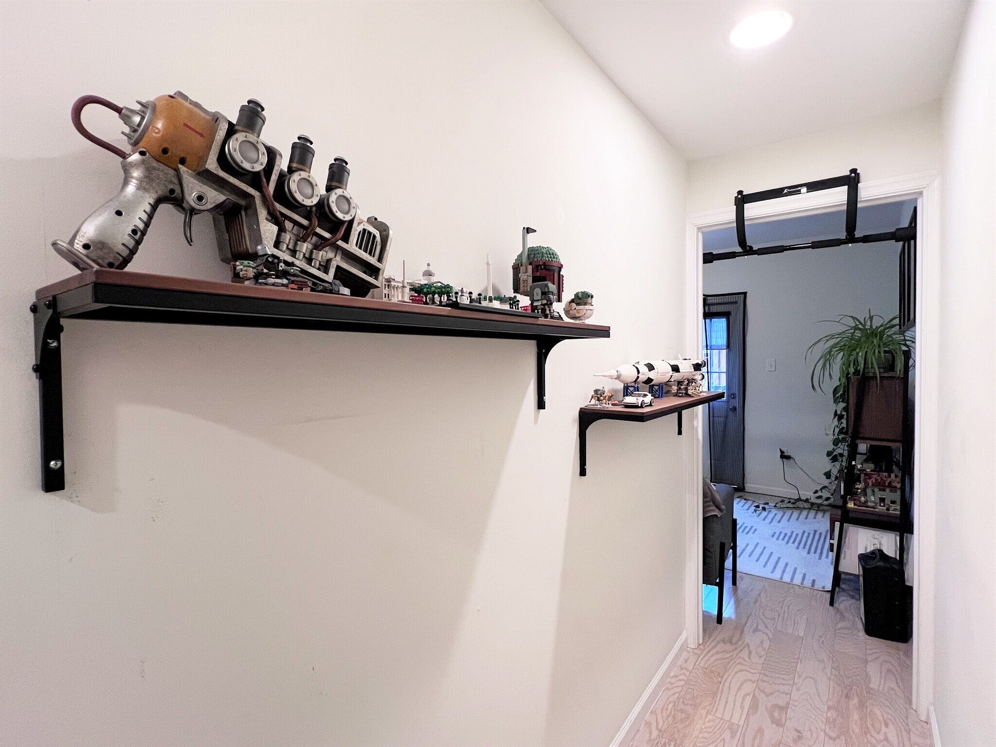 Building Photo - 1627 Wallace St