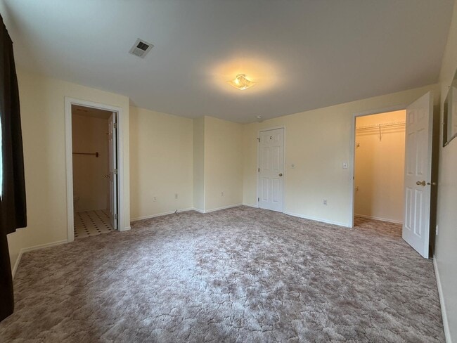 Building Photo - 12411 W 11th Ave