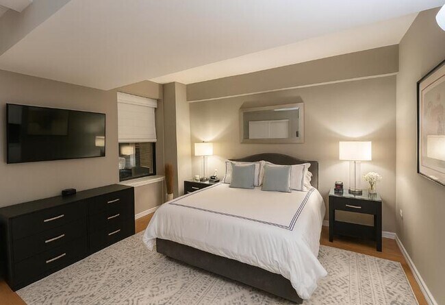 Building Photo - 1 bedroom in New York NY 10019
