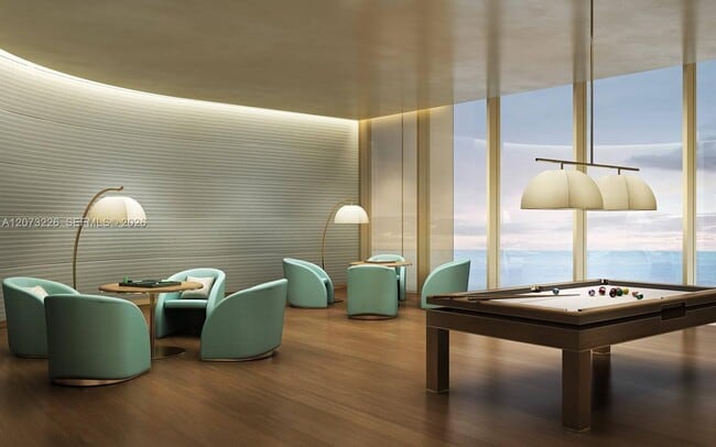 Building Photo - 15811 Collins Ave