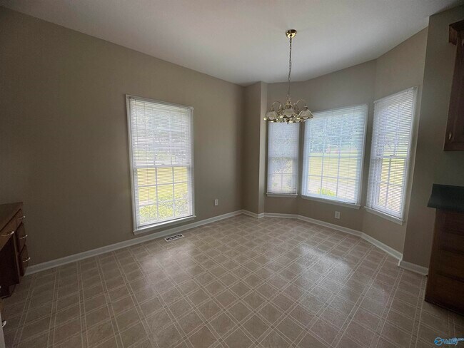 Building Photo - 109 Simmons Dr