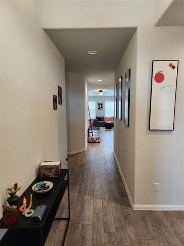 Building Photo - 9240 Castorian Dr