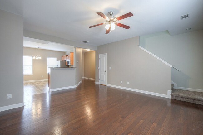 Building Photo - 5441 Perlou Ln