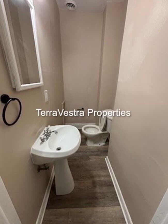 Building Photo - Single Family in Gloucester City! Eligible for $500 Security Deposit.