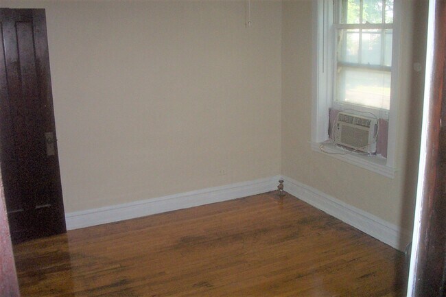 Building Photo - 4205 N Keystone Ave