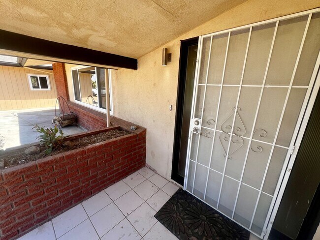 Building Photo - 56769 Joshua Dr