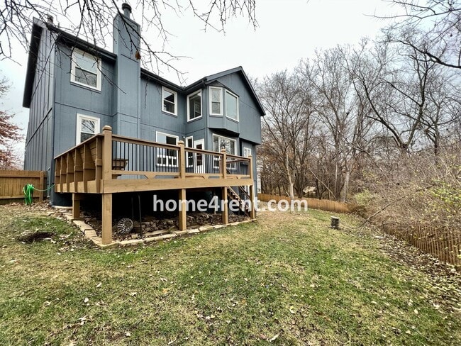 Building Photo - Beautiful Four Bedroom Home in Blue Valley...