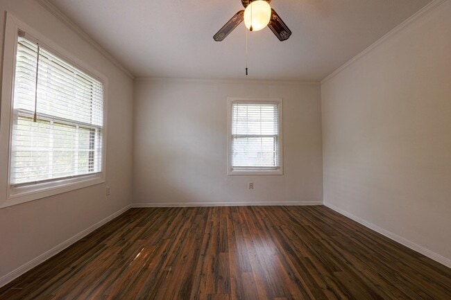 Building Photo - 1410 Herkimer St