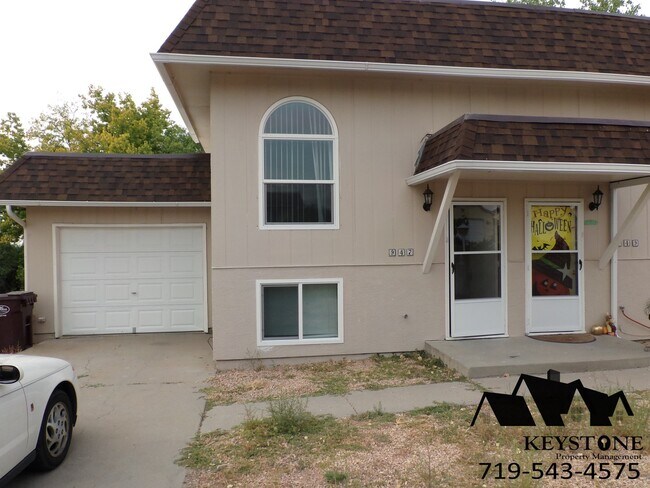 Building Photo - Charming Duplex in Pueblo West – Comfortable & Convenient Living $1300/$1300