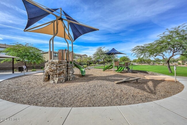 Building Photo - 7433 W Maya Way