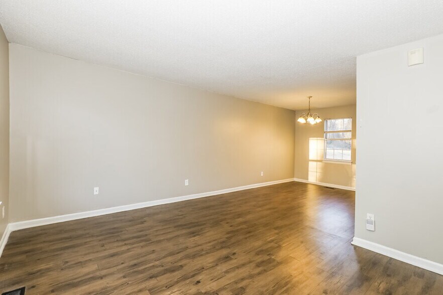 Building Photo - 3467 Meadowland Pl SW