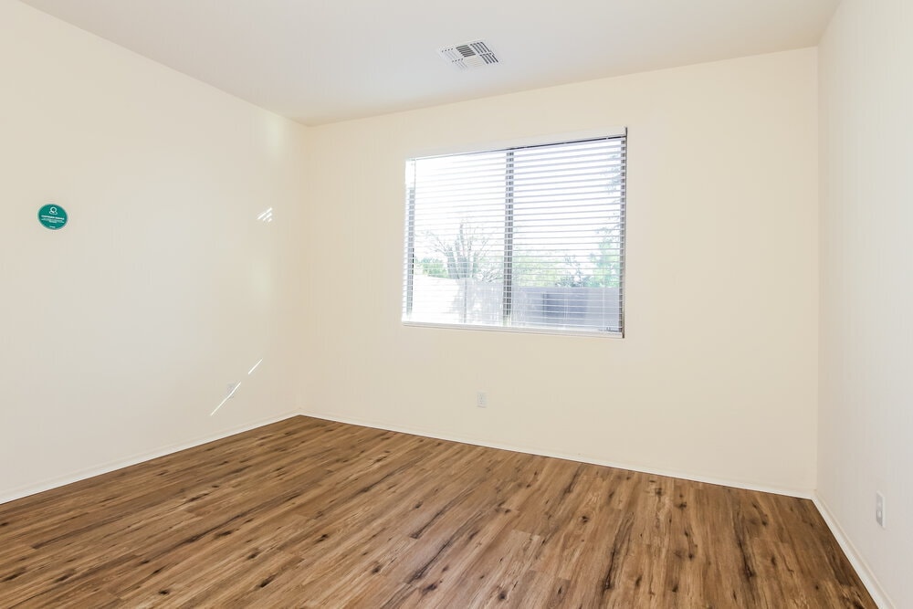 Building Photo - 39511 N Prairie Ln