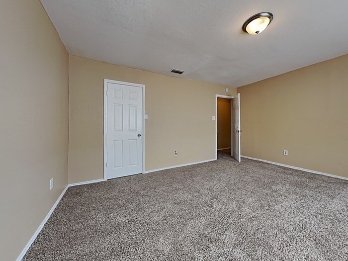 Building Photo - 7804 Rice Dr