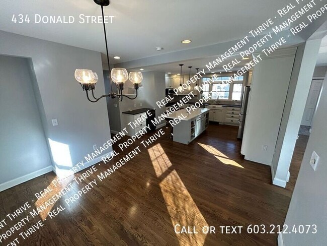 Building Photo - 434 Donald St