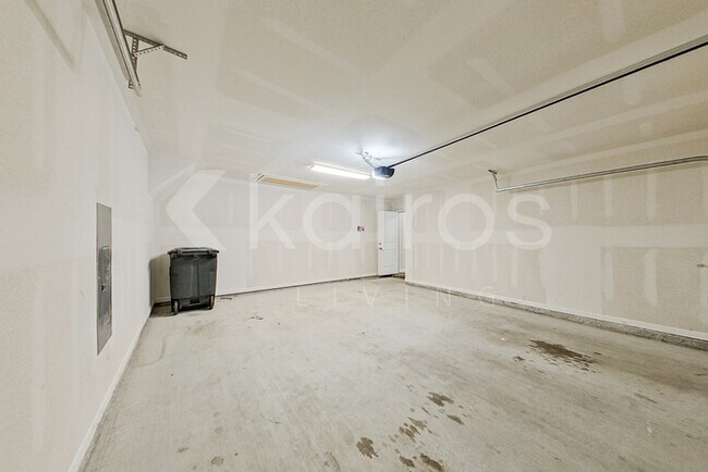 Building Photo - 112 ORTHELLO COURT