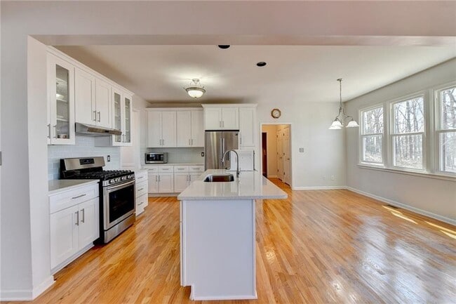 Building Photo - 3820 Ansley Park Dr NE