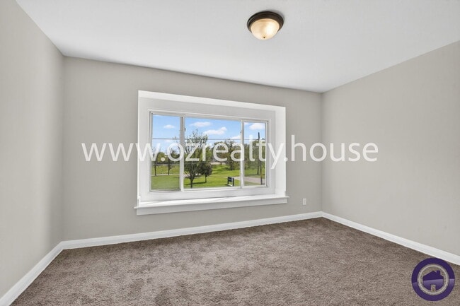 Building Photo - 1505 Navarre Ave