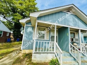 Building Photo - 2231 Harper St