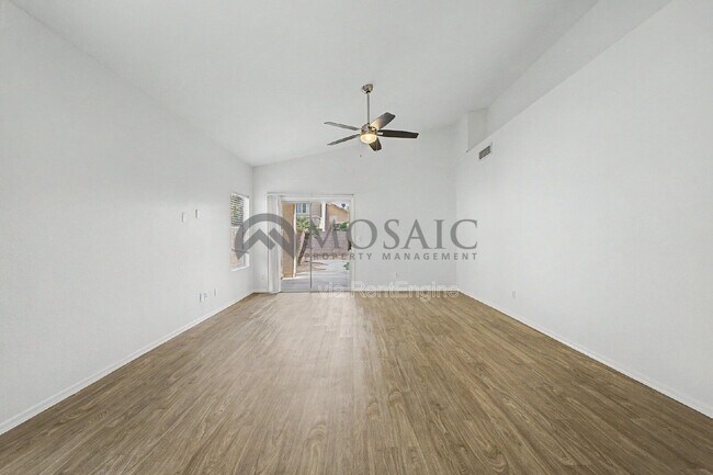 Building Photo - 2441 W Indigo Dr