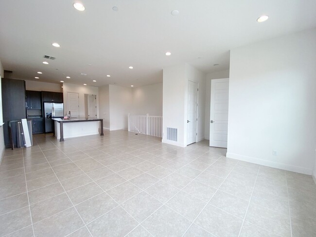 Building Photo - Townhouse in Lake Nona "Eagle Creek" for Rent