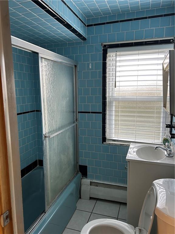 Building Photo - 103 Oak St