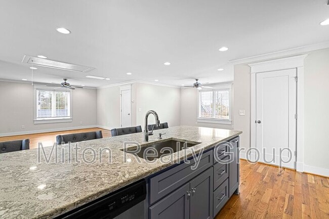 Building Photo - 3185 US-421