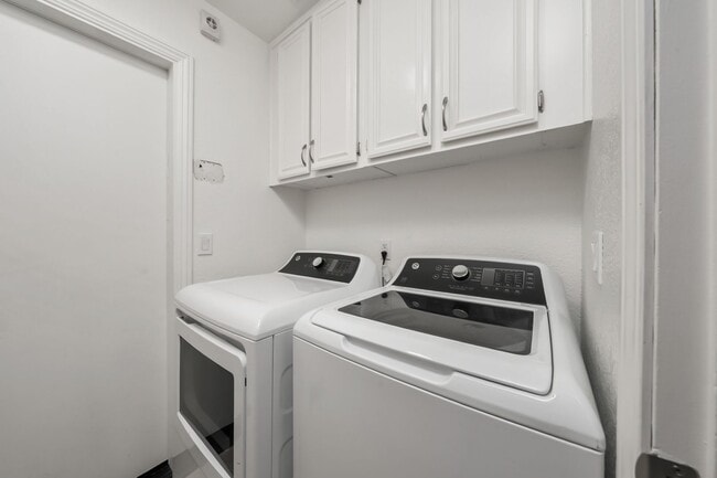 Building Photo - 8105 Prior Way