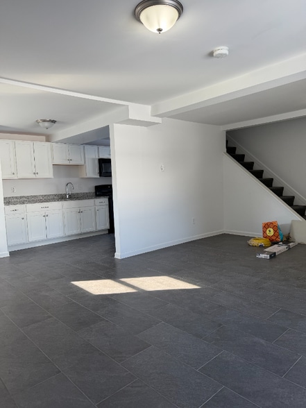 Building Photo - 34 8th St