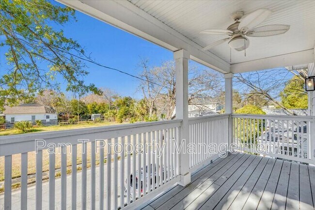 Building Photo - 1716 Reynolds St