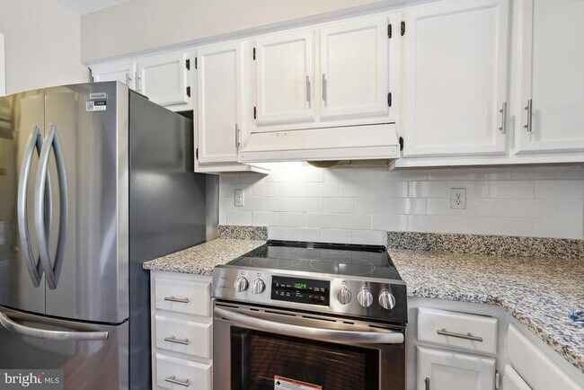 Building Photo - 2053 Headlands Cir
