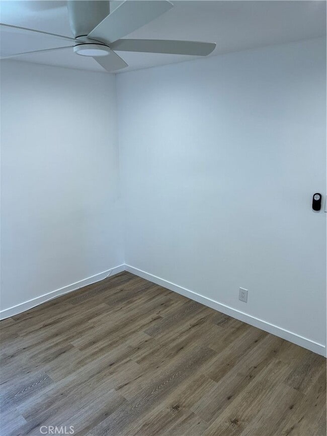 Building Photo - 12660 Oxnard St