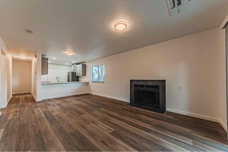 Building Photo - 6731 Dublin Loop W
