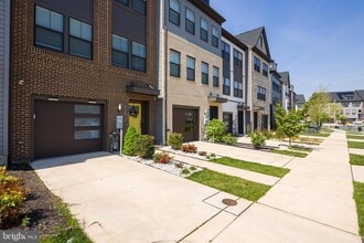 Building Photo - 618 Chalcedony Ln
