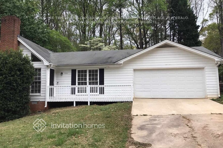 Primary Photo - 1501 Sundale Dr