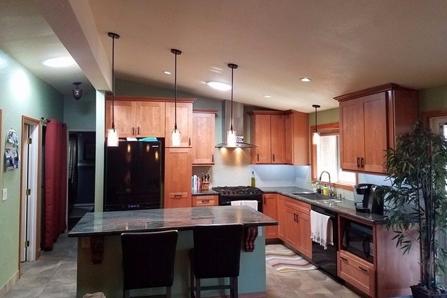 Beautiful open Kitchen - 27711 Jade Ct