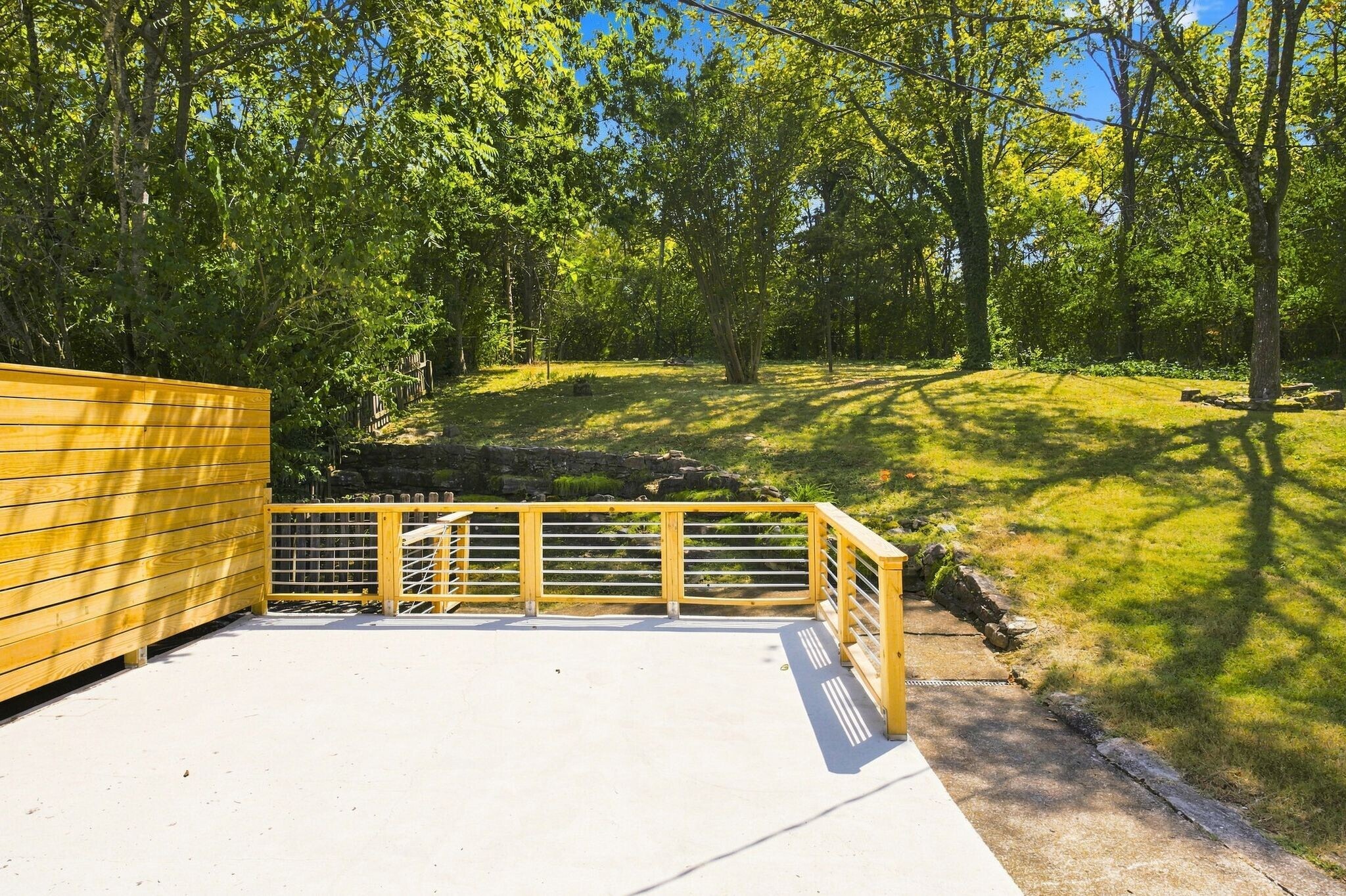 Building Photo - 5713 Vine Ridge Dr