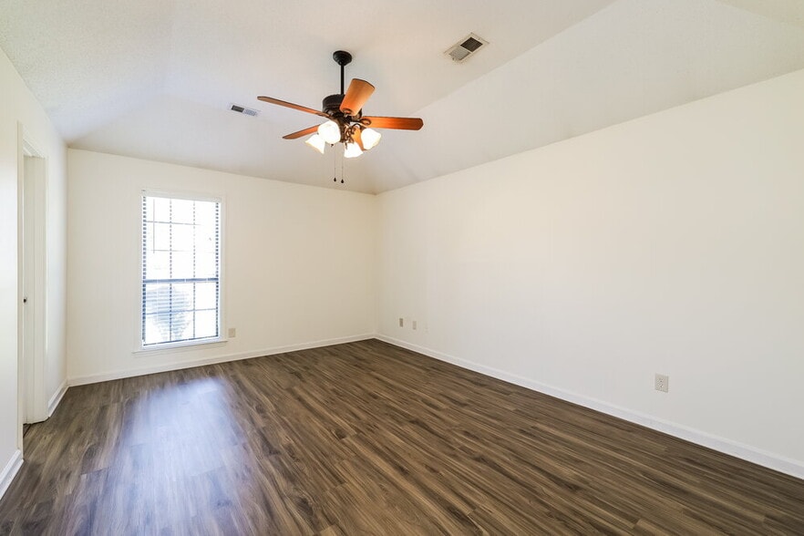 Building Photo - 7549 Clarkfield Pl