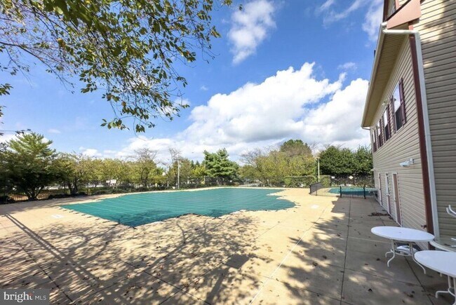 Building Photo - 6107 Asher Ct