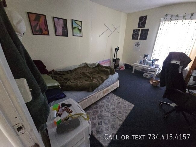 Building Photo - 502 Benjamin St