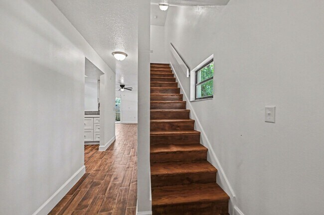 Building Photo - 2173 Stewart Rd