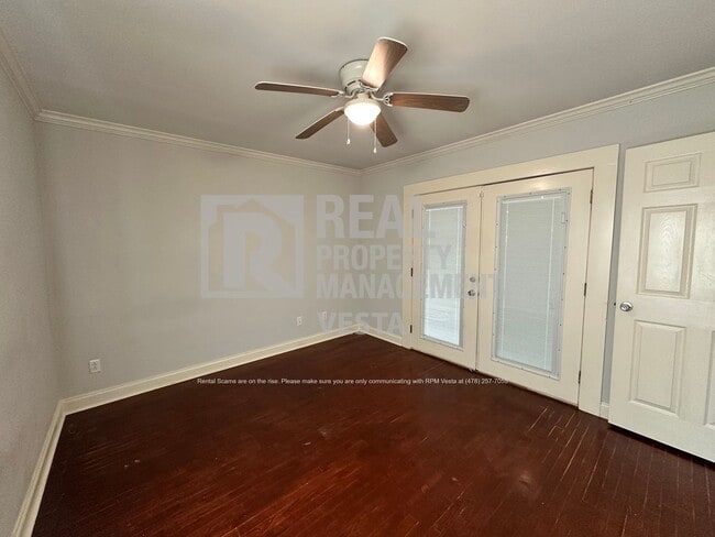 Building Photo - 1227 Calhoun St