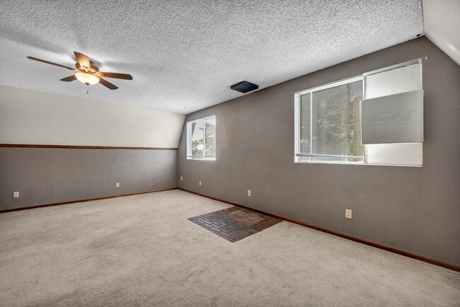 Building Photo - 30 El Caballo Trail