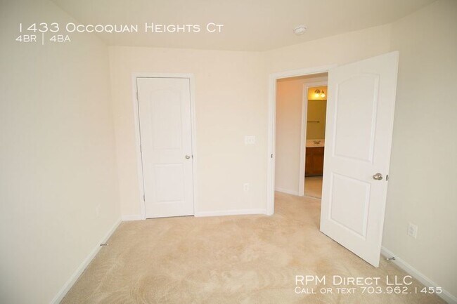 Building Photo - Historic Occoquan!