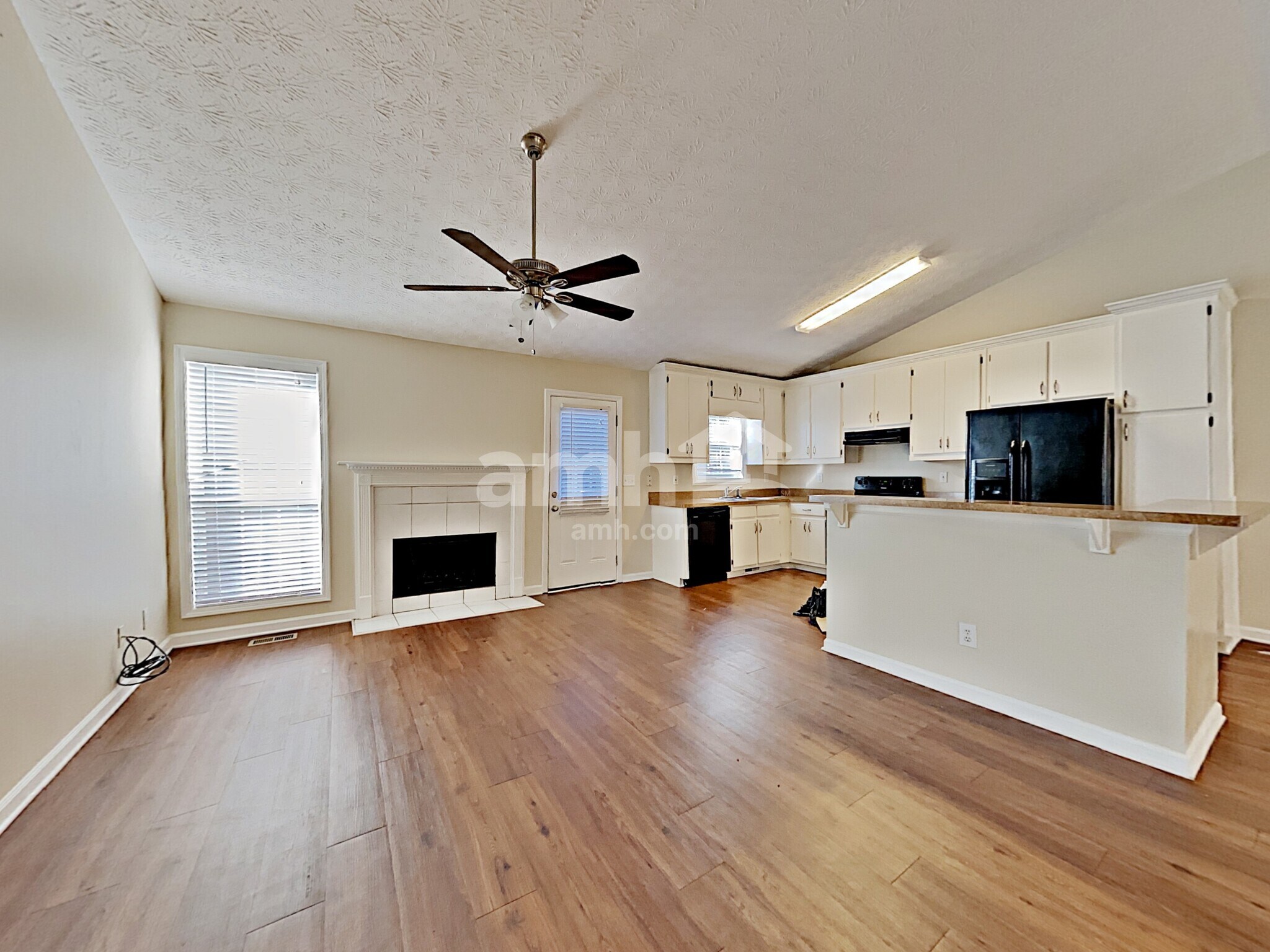 Building Photo - 5088 Memory Ln